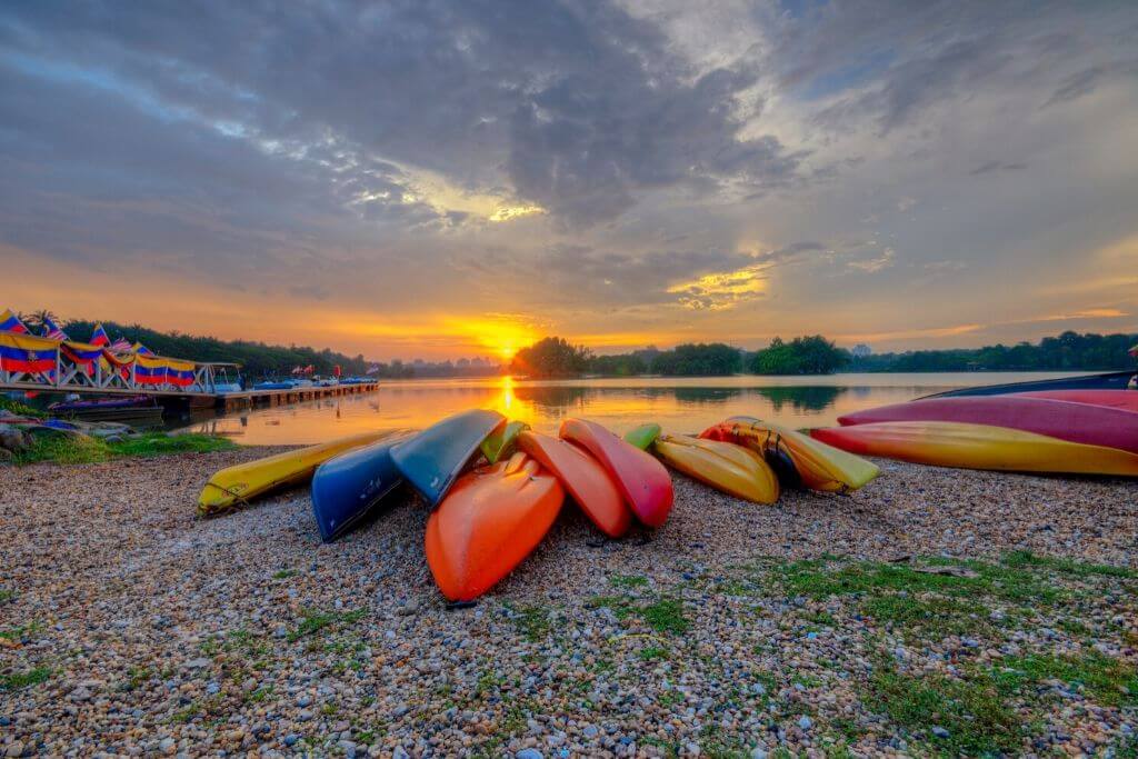 safe kayaking