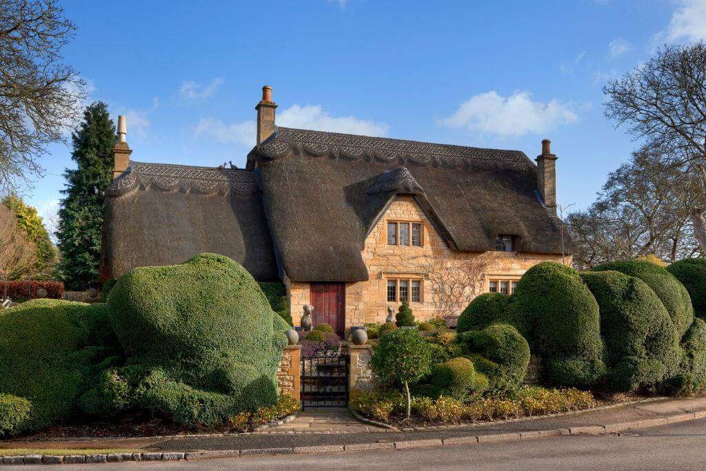 24 Beautiful Thatched Cottages In England 5 You Can Stay In Day