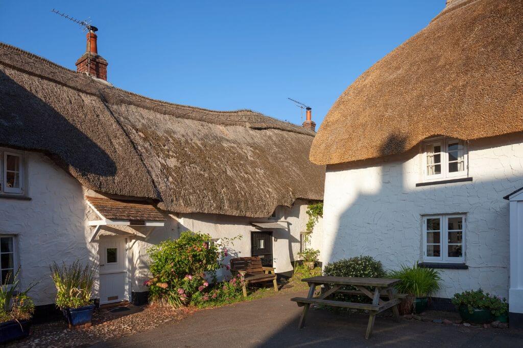 thatched cottage england