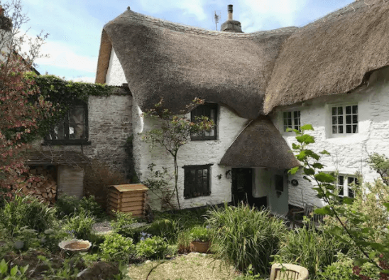 Thatched cottage 