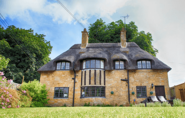 thatched cottages