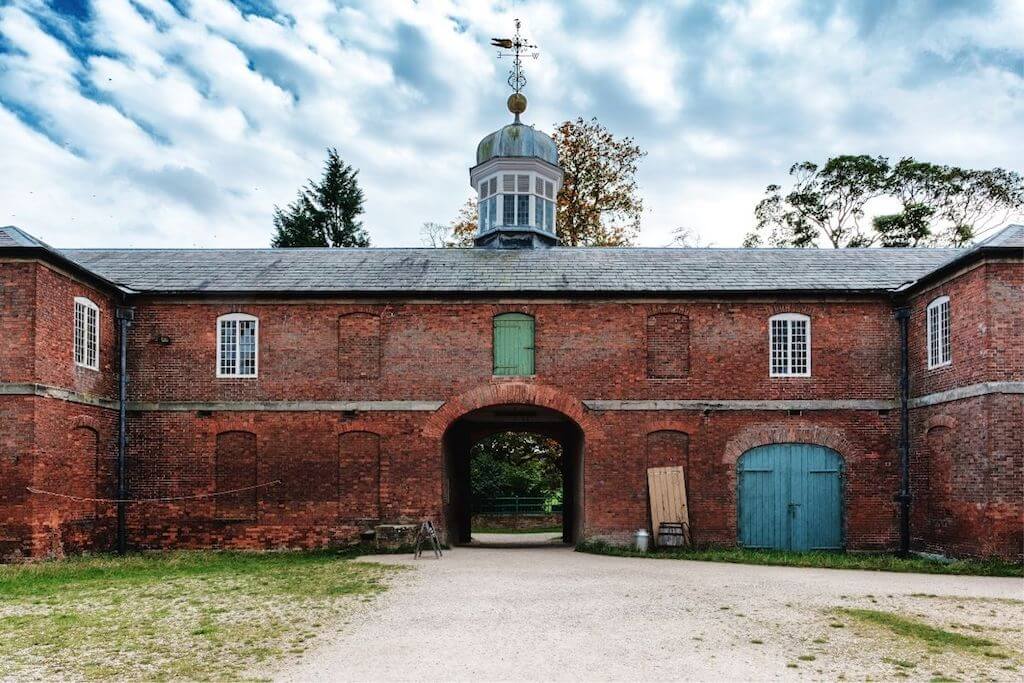 unusual places to visit derbyshire