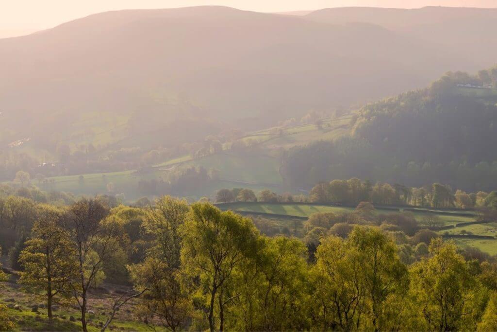 walks in england 