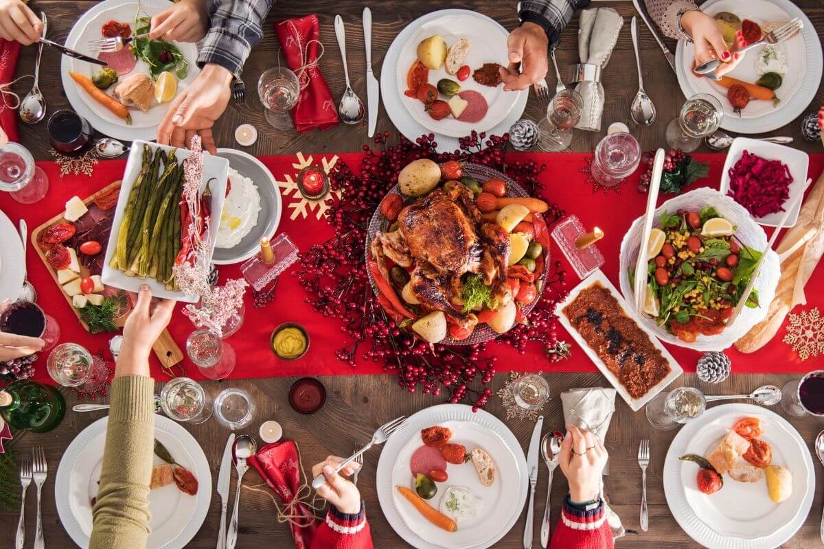 BIG English Christmas Dinner Quiz: 50 Fun Questions on Christmas Food & Drink