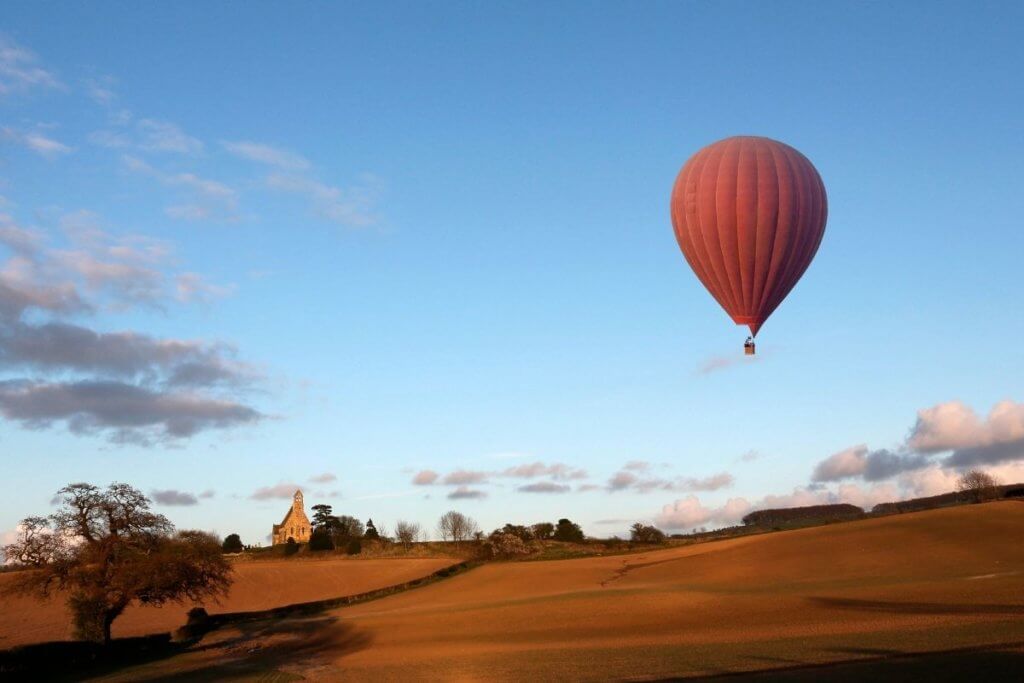 adults day out in england