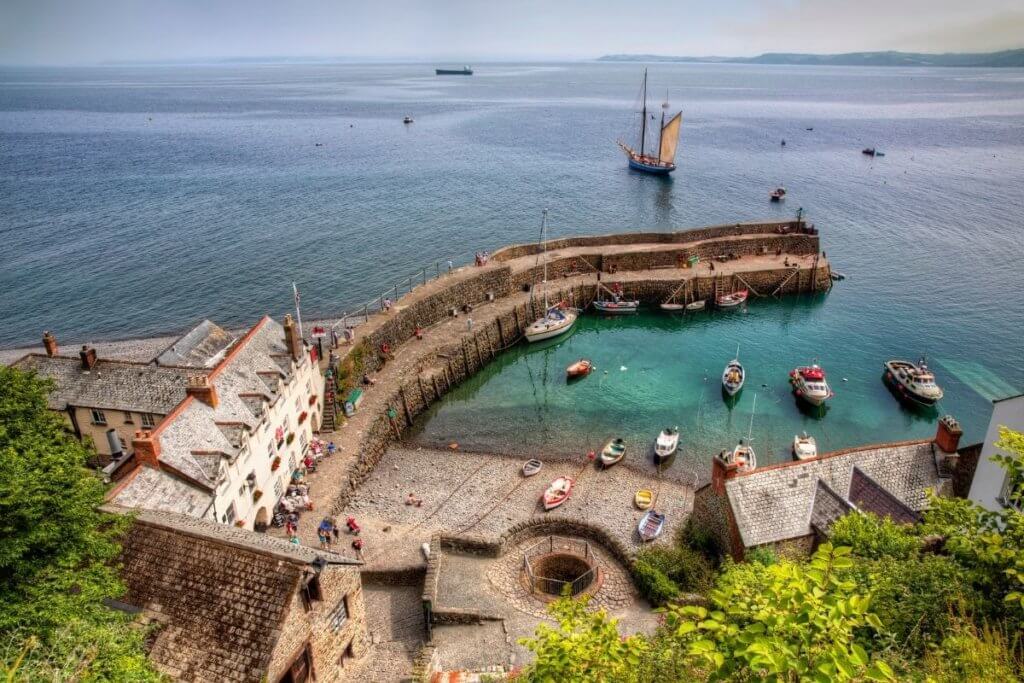 devon clovelly village