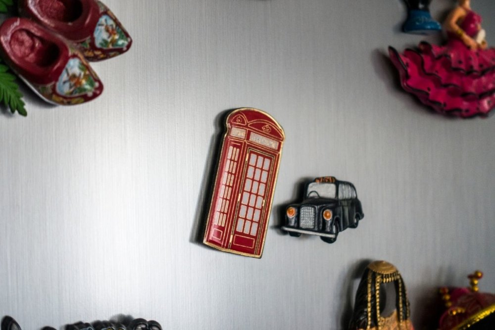 22 Best Souvenirs from London to Remember Your Trip By Day Out in England