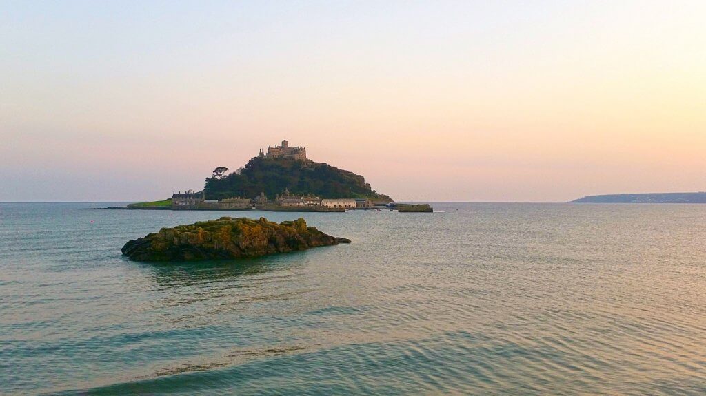 paddleboarding in cornwall