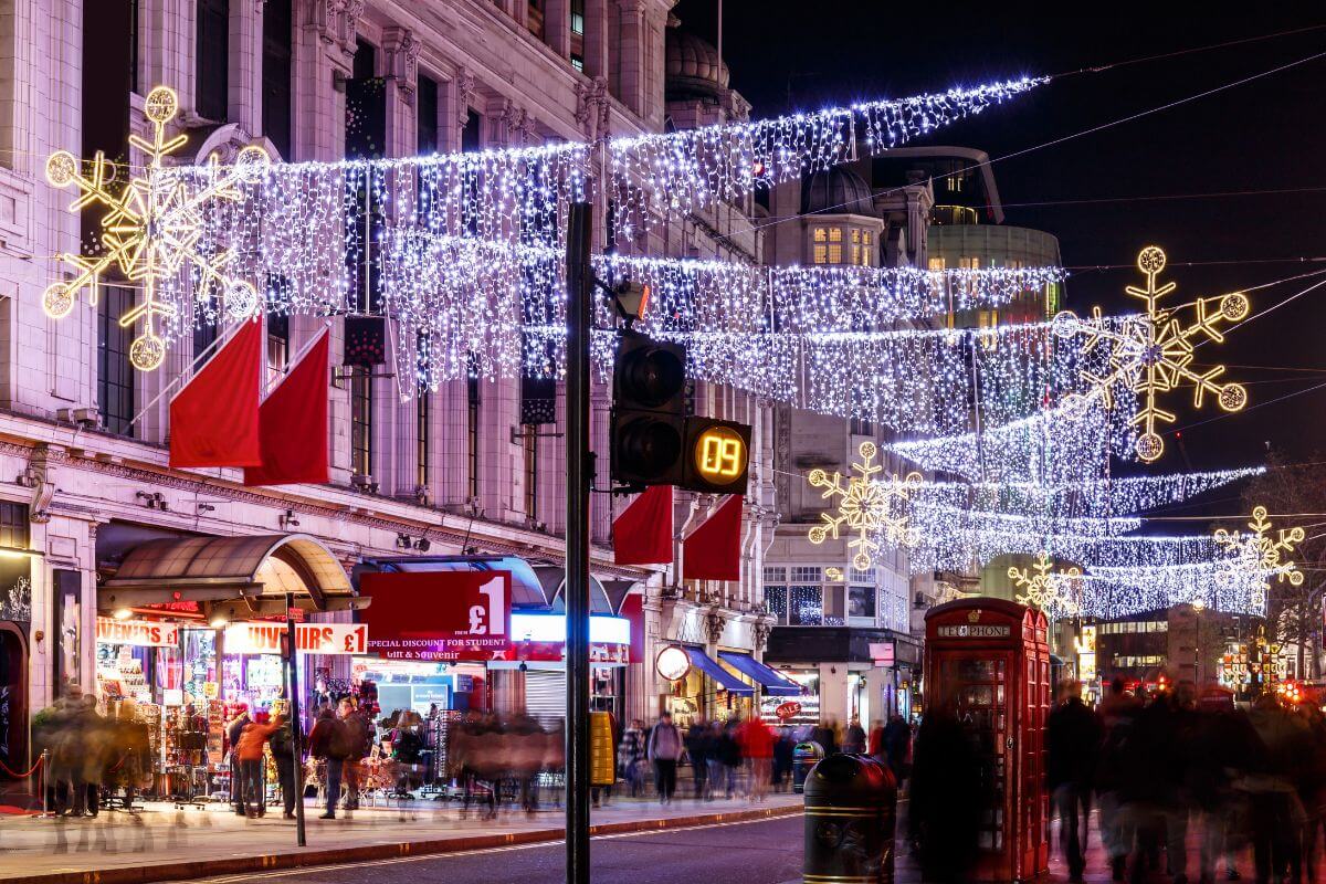 5 Magical Places to Spend Christmas in England in 2023 Day Out in England