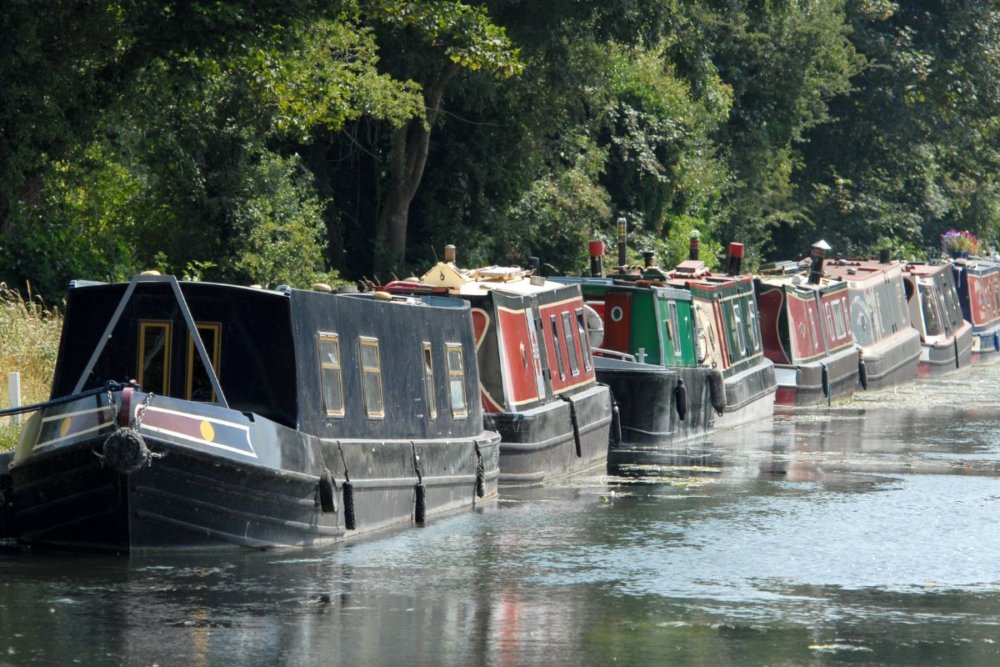 narrow boat tours in england