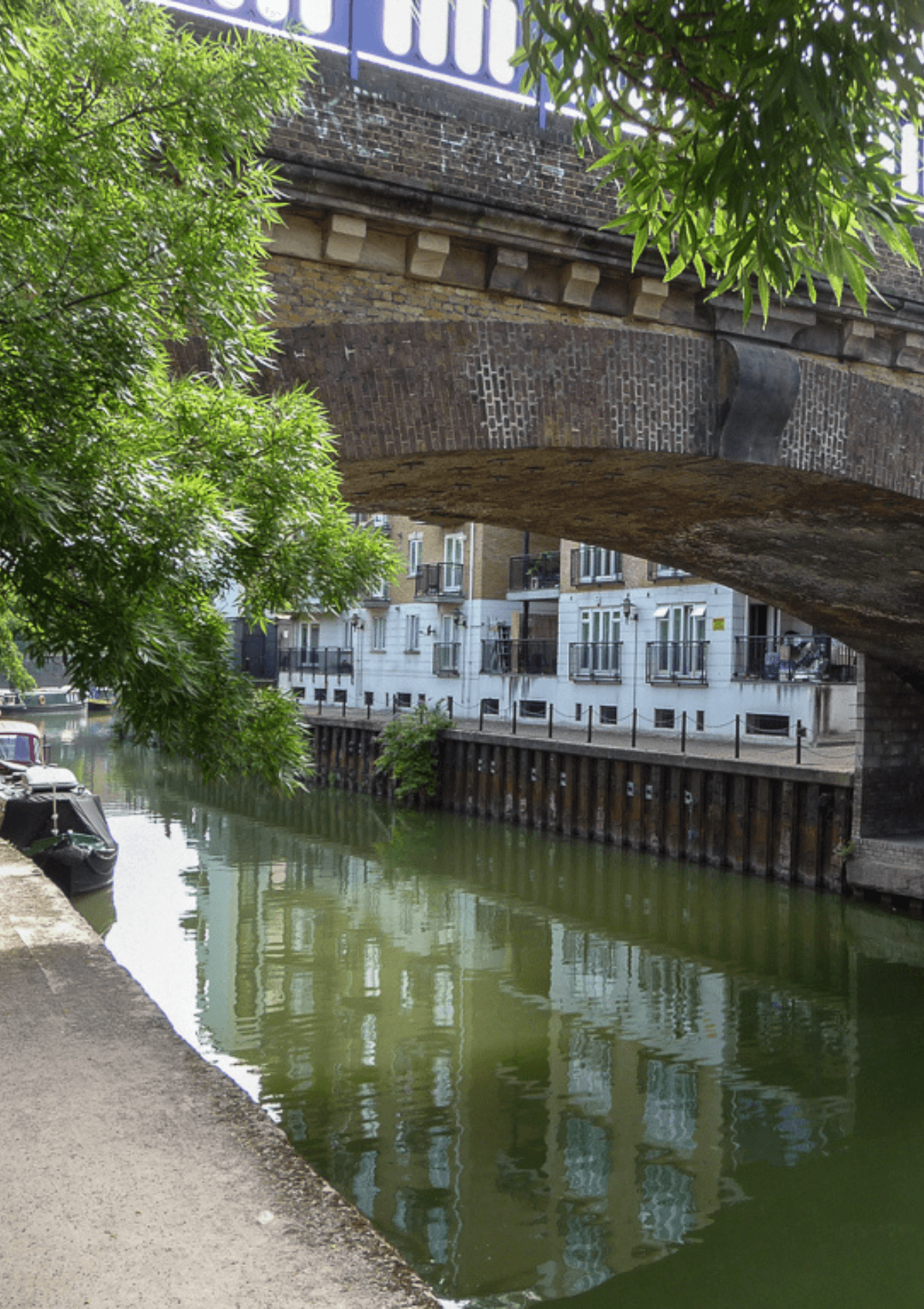 Limehouse Cut, Canal Walk, London