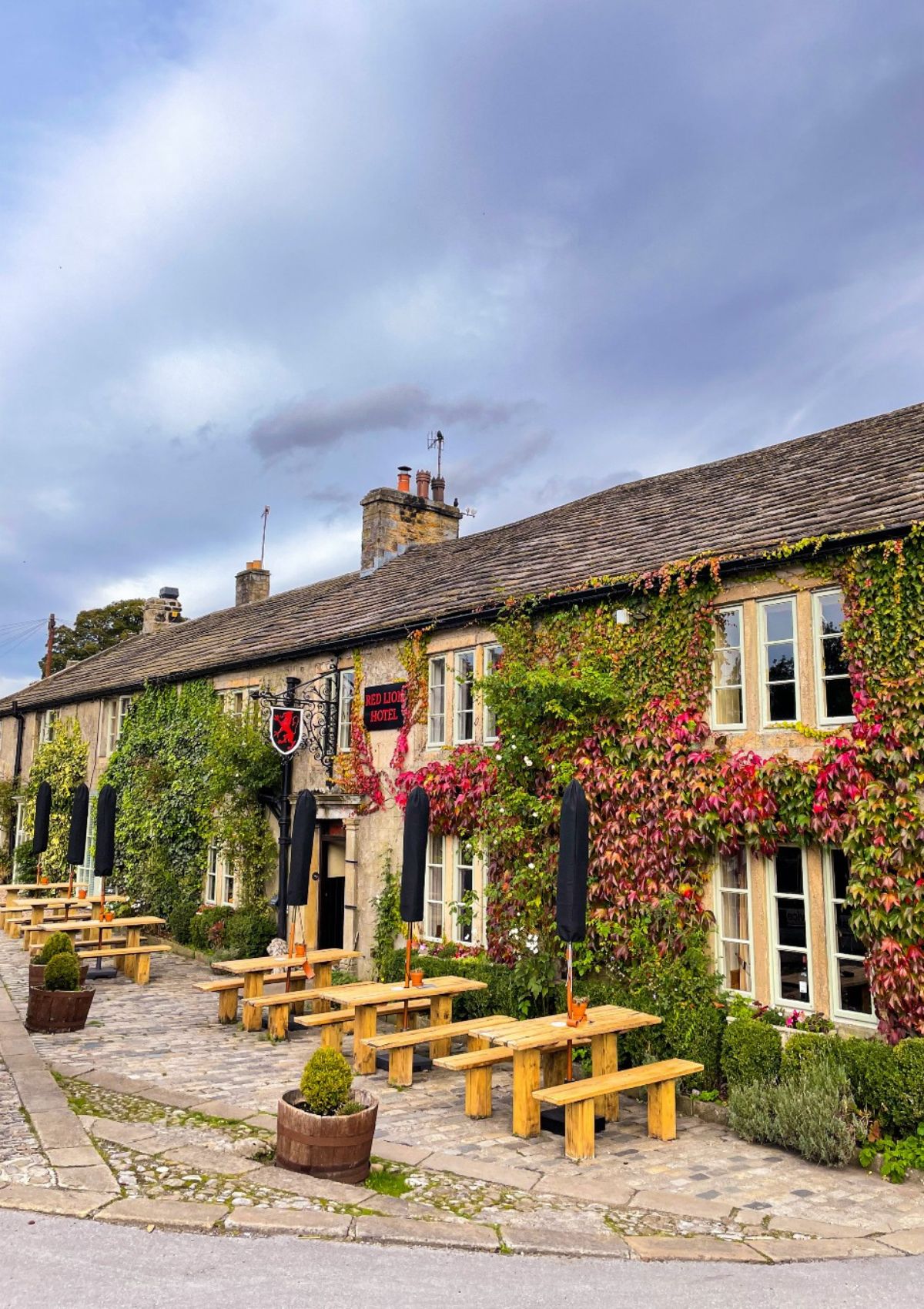 The Red Lion pub in the Yorkshire Dales