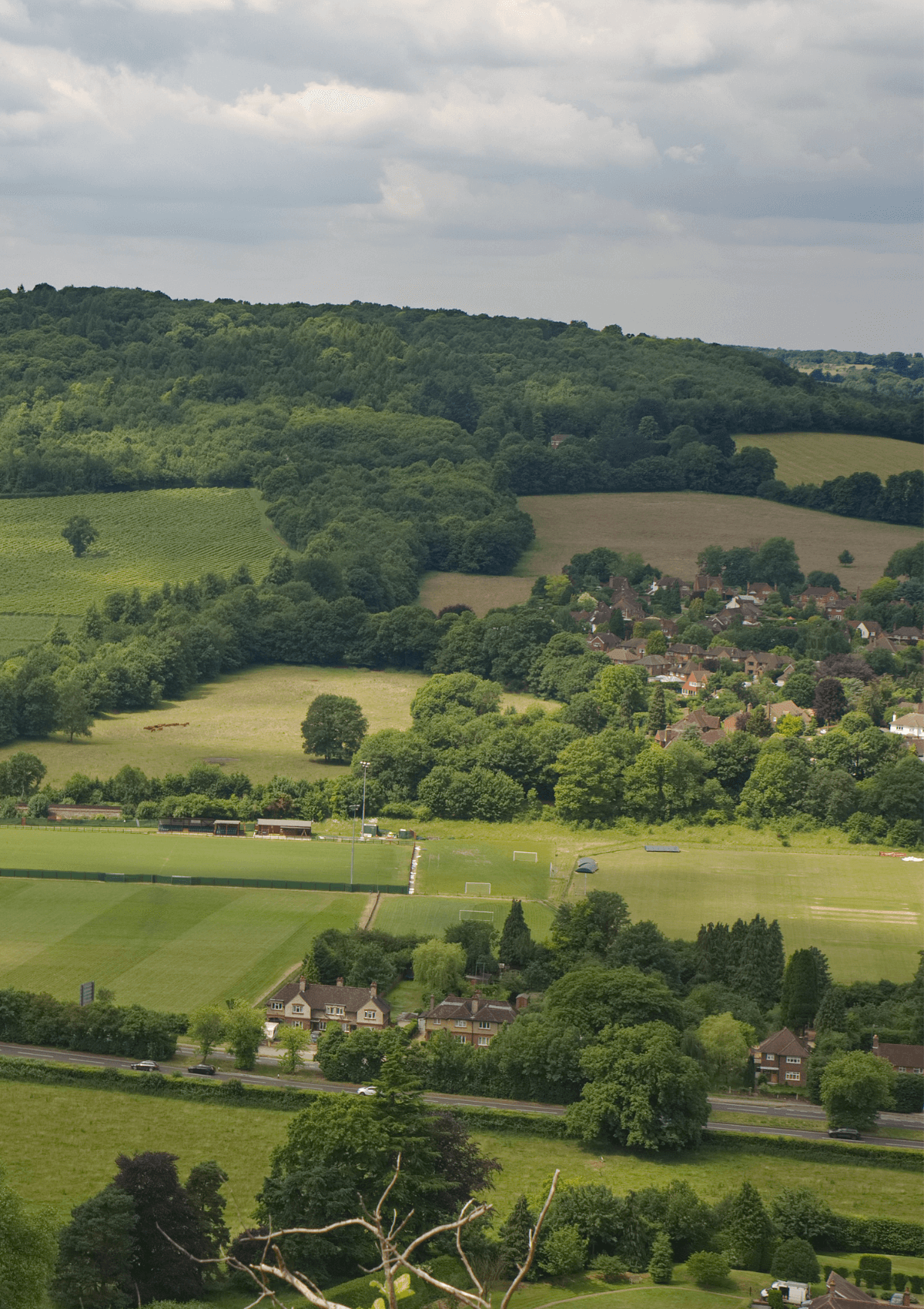 Leatherhead to Dorking on the Mole Gap Trail, Surrey, England