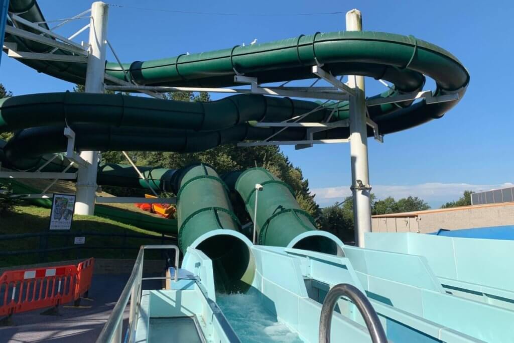 10 Biggest and Best Water Parks in England Day Out in England