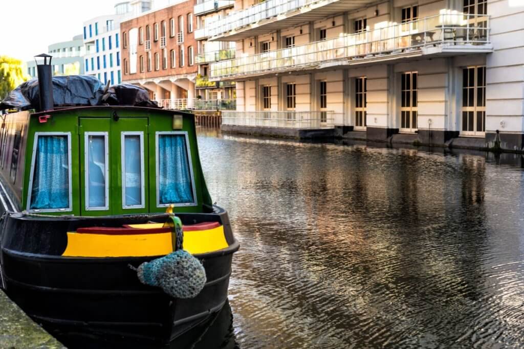 10 Amazing Canals In England To Visit In 2024 Day Out In England   Grand Union Canal In England 1024x683 