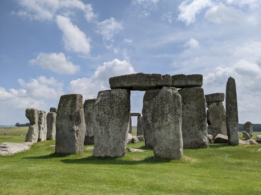 how to get from bath to stonehenge