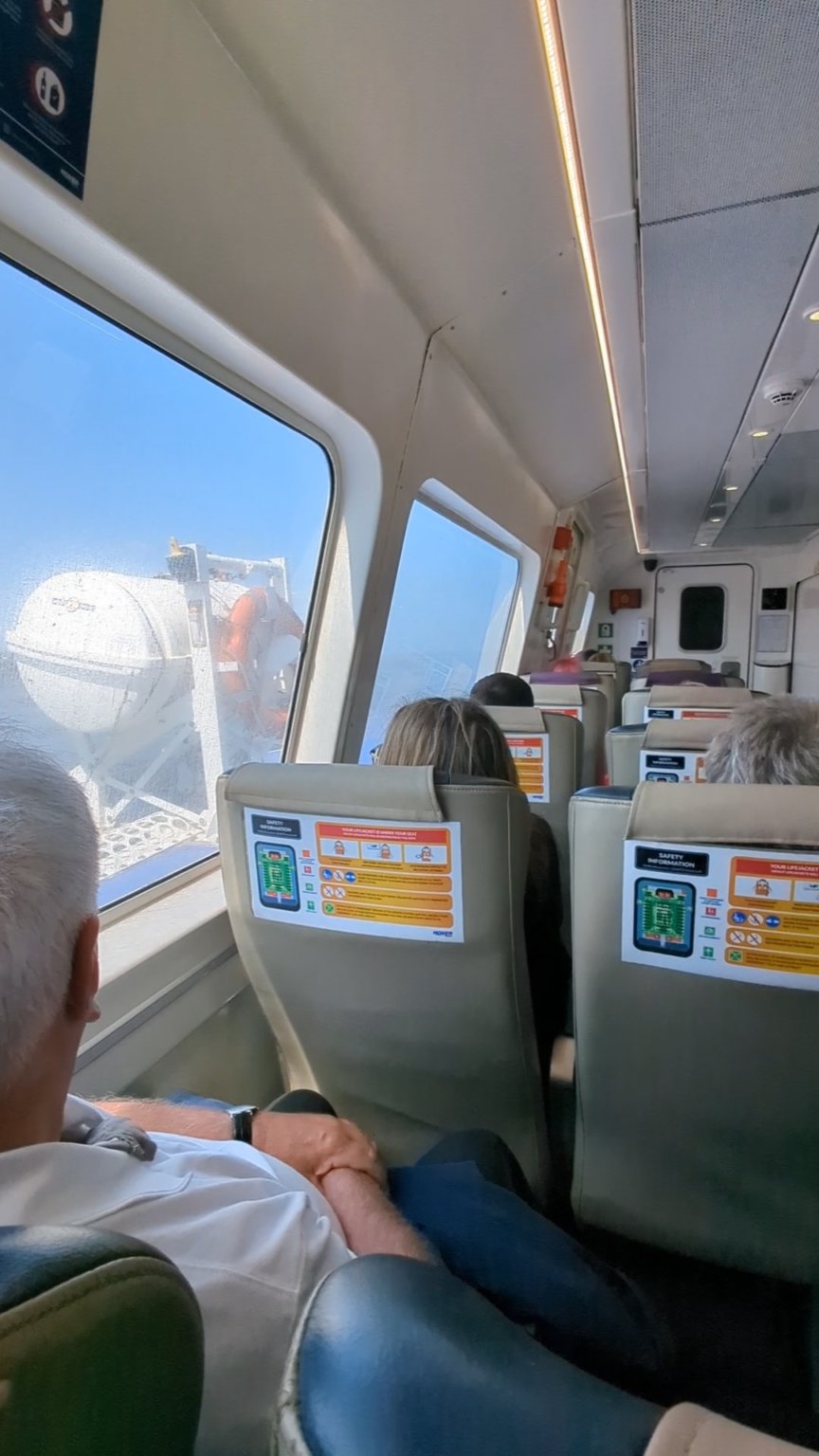 How to Use the Isle of Wight Hovercraft from Portsmouth to Ryde for a