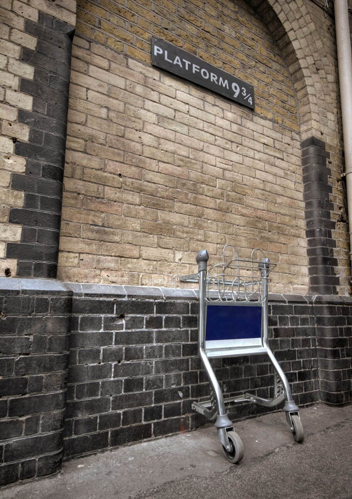 London King's Cross Platform 9 3/4