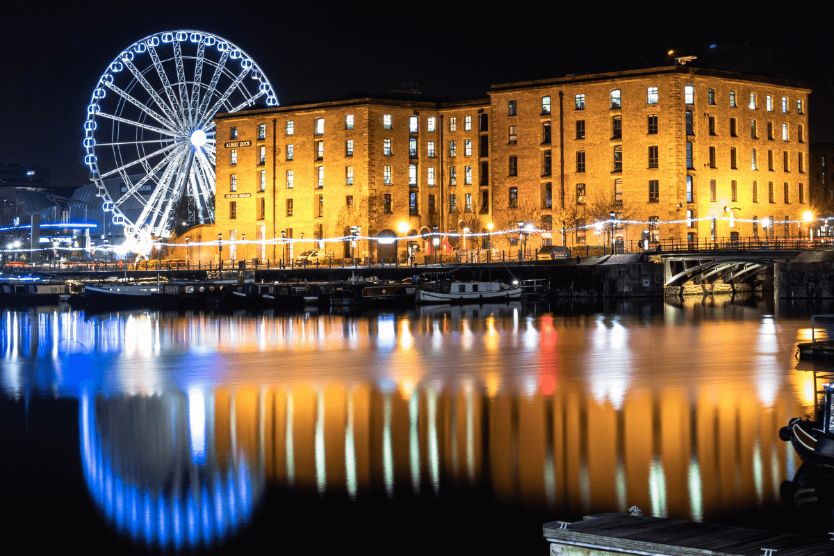 17 Best Date Ideas in Liverpool for 2024