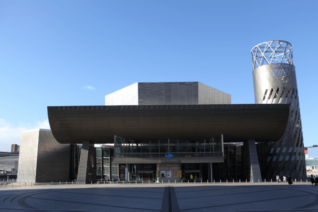 The Lowry Art Gallery is an ultimate part of a Salford city guide